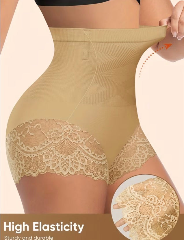 ShapeContour LiftCurve Lace Sculpt Shaping Shorts